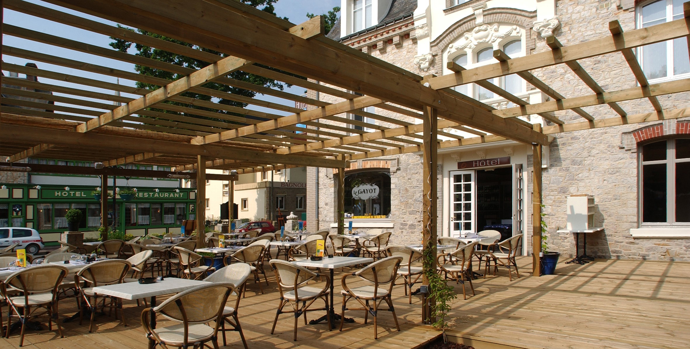 Restructuration d'un hôtel de 15 chambres + restaurant à Bagnoles de l'Orne (61)