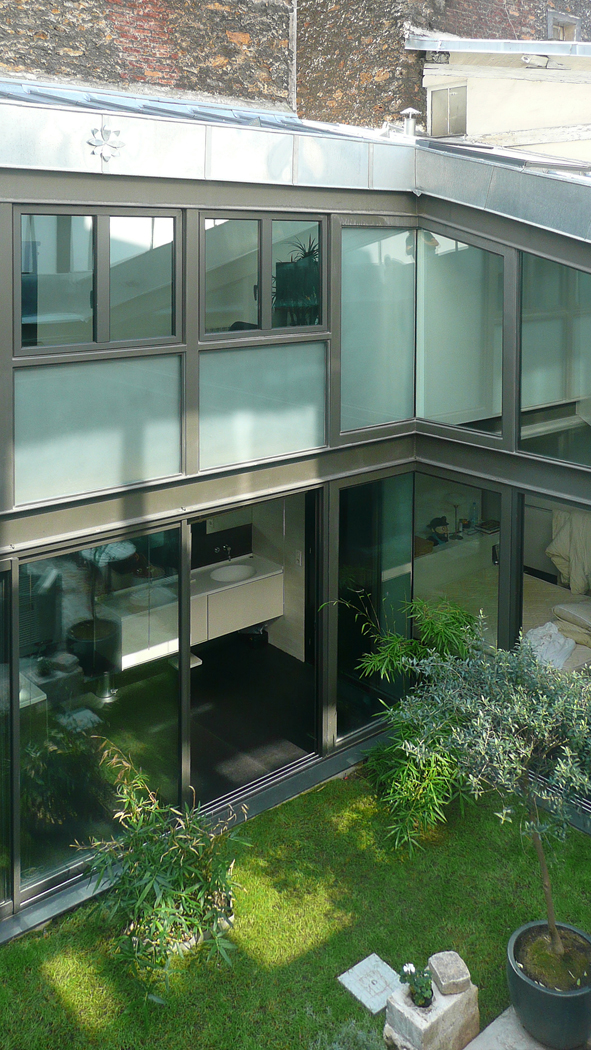 Réalisation d'une maison à patio à paris 17e